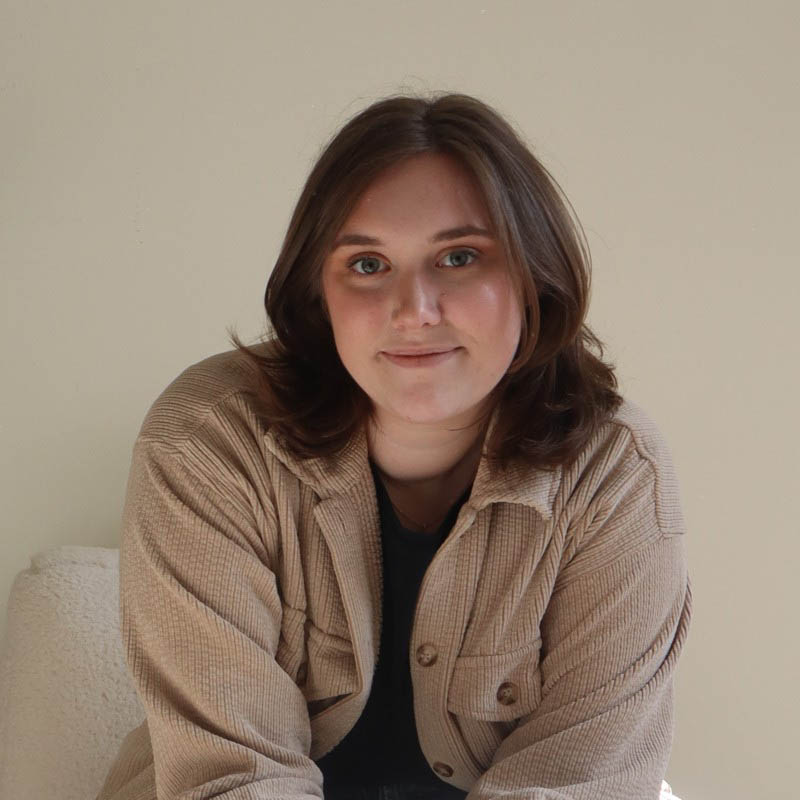 Maddie Lucy headshot